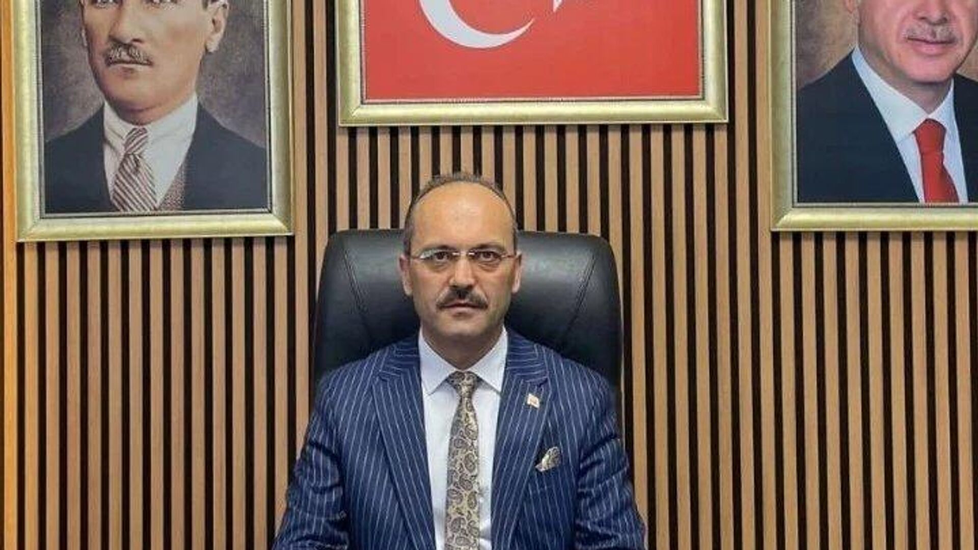 AK Parti Zonguldak Devrek İlçe Başkanı İsmail Cinbir istifa etti: ‘İşlerimin yoğunluğundan dolayı’