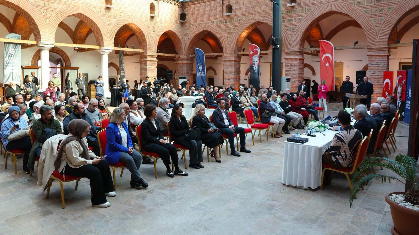 dede korkutun bursa yazmasi bilim dunyasina kazandirildi xhb55v3s.jpg