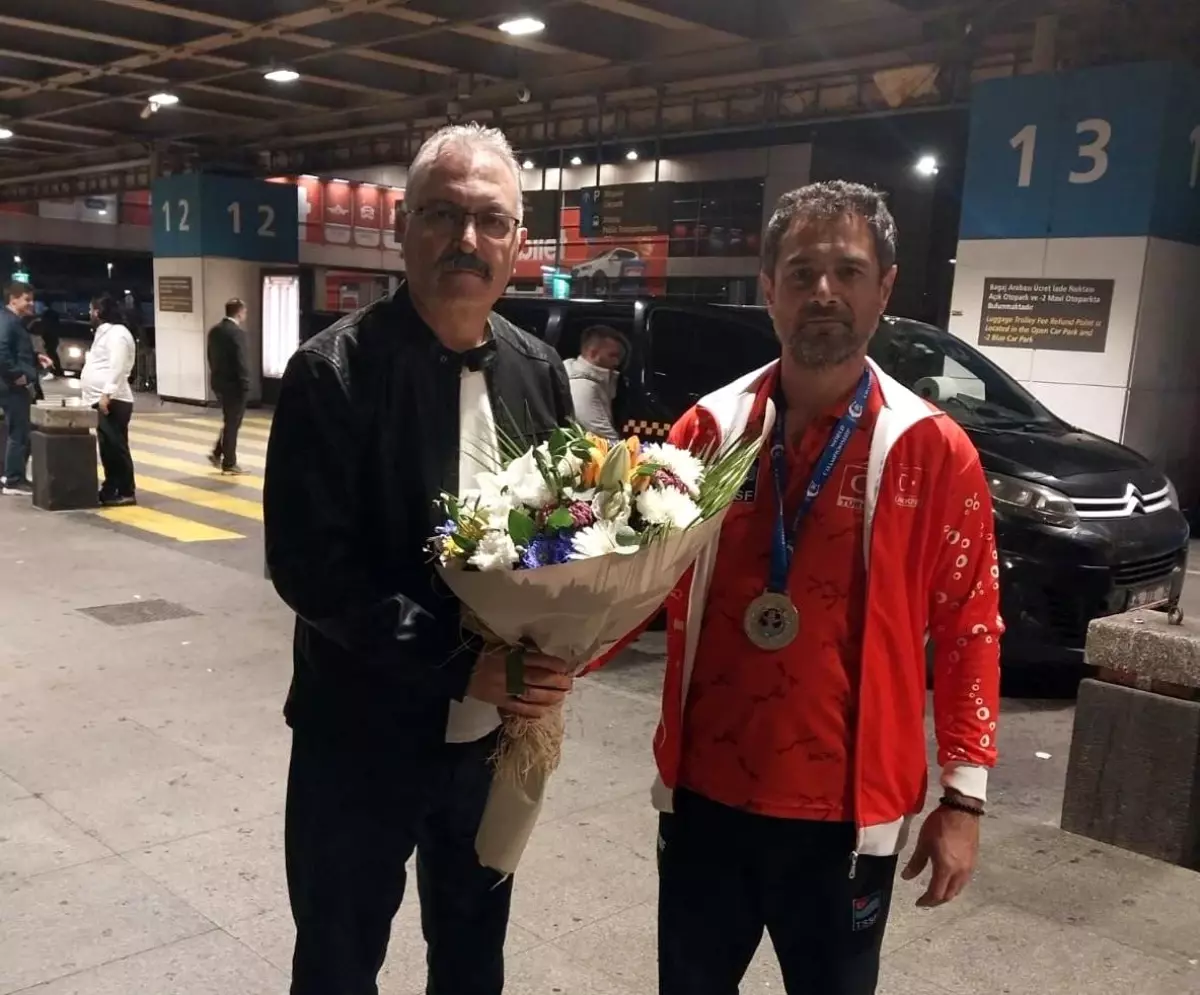 Eskişehirli Erkan Balk ile Milli Takım, Dünya Şampiyonu Oldu