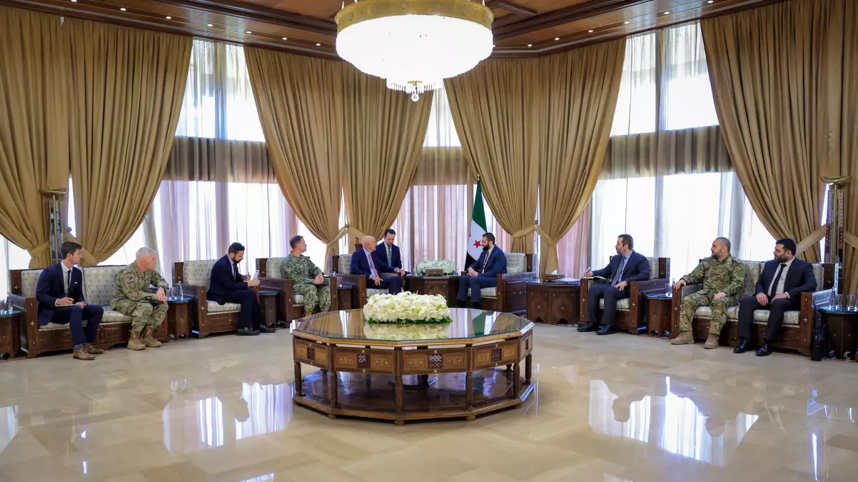 Suriye Cumhurbaşkanı Ahmed Şara ile ABD Büyükelçisi Görüştü