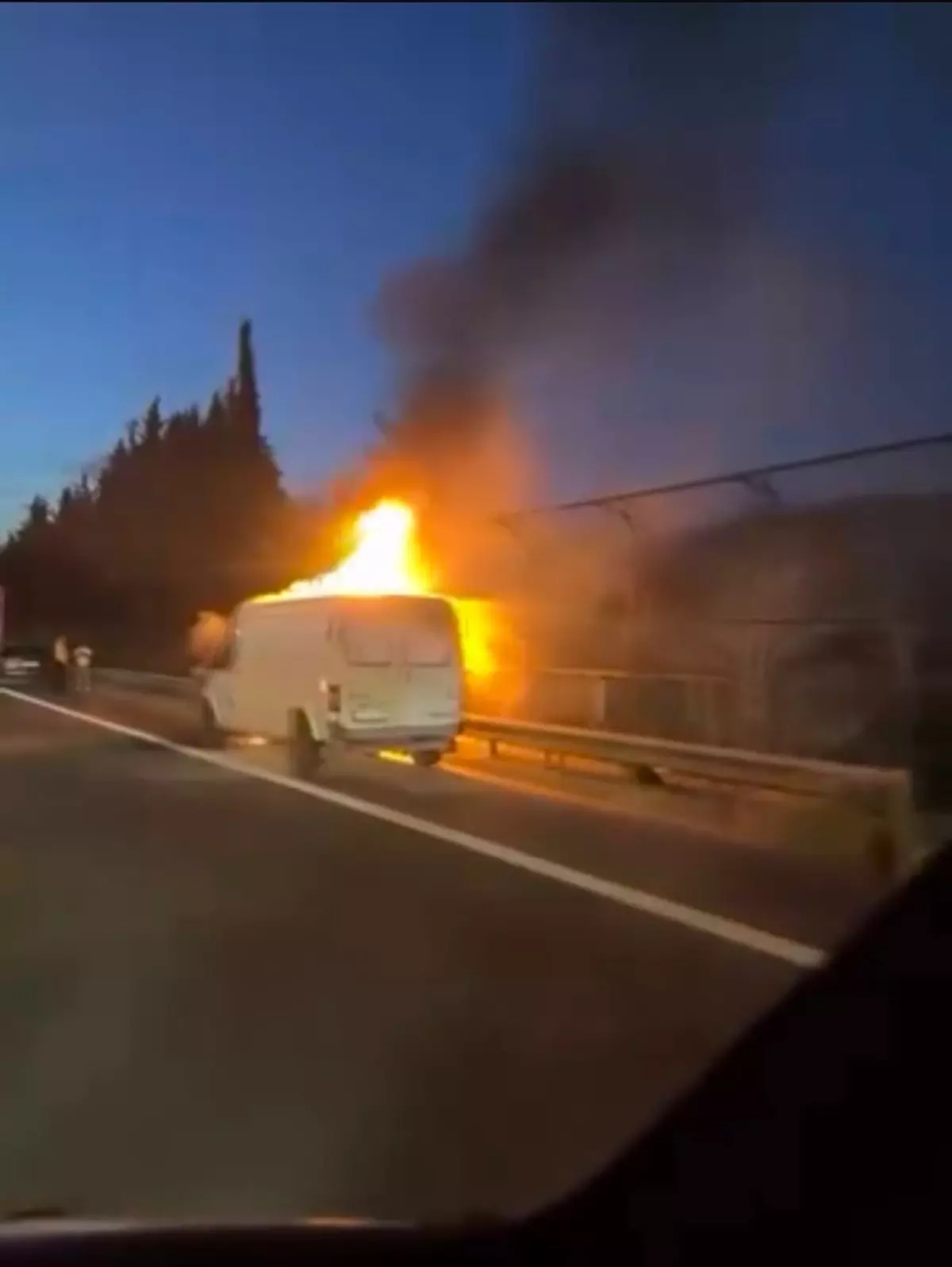 Beşiktaş’ta Minibüs Yangını