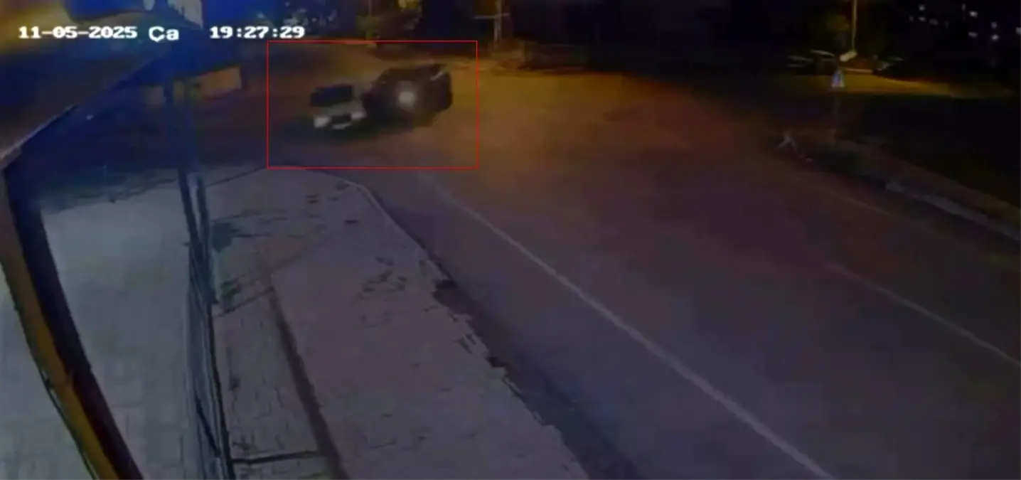 Hatay’da Kafa Kafaya Çarpışma: 3 Yaralı