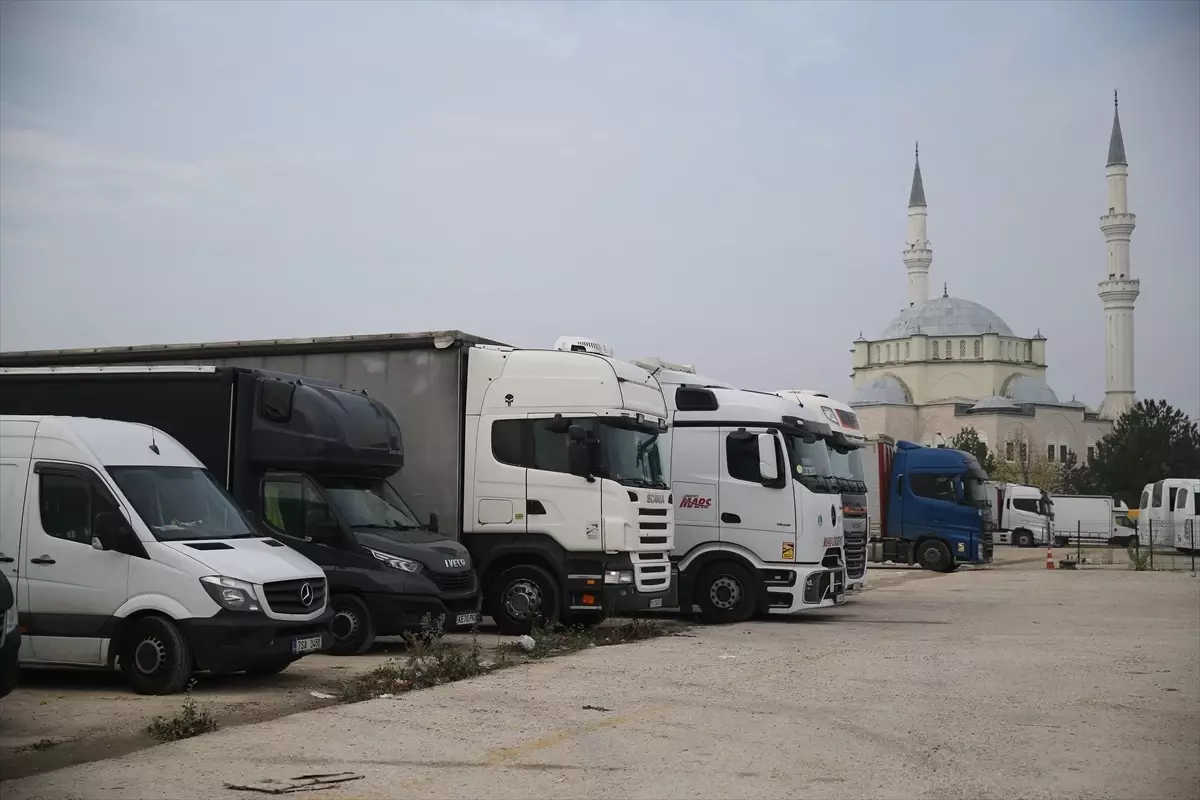 Kapıkule’deki Tır Kuyruğu Sorunu Edirne Valiliği’nin Girişimiyle Çözüldü