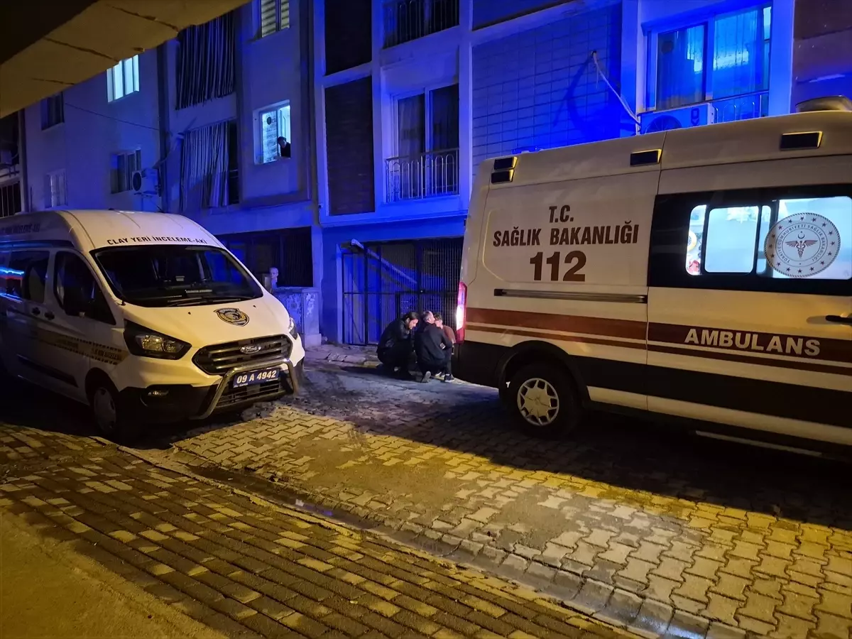 Üniversite Öğrencisi Evinde Ölü Bulundu