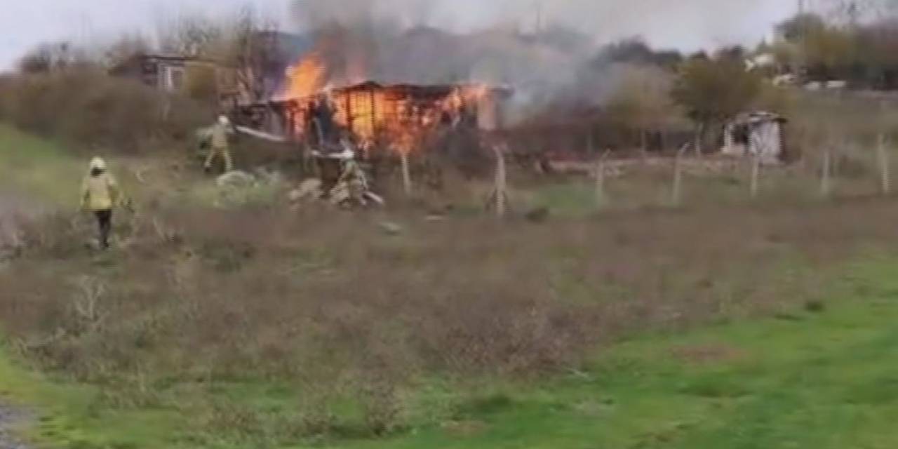 Arnavutköy’de yangın faciası: Evde yalnız yaşayan adam hayatını kaybetti