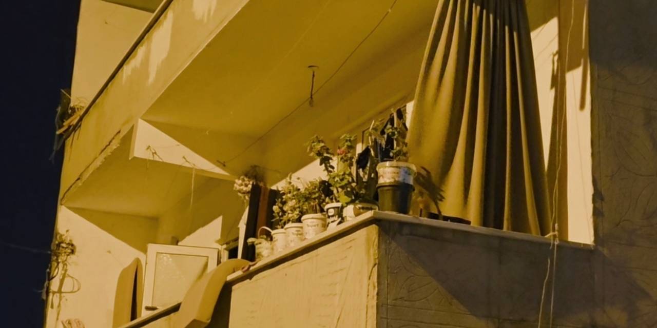 İstanbul’da silahlı ev baskını! Anne ve 4 yaşındaki kızı darbedip bantladılar!