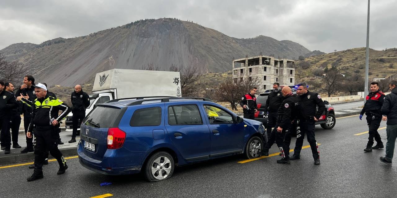Polisten kaçan şüpheli lastikleri vurularak yakalandı