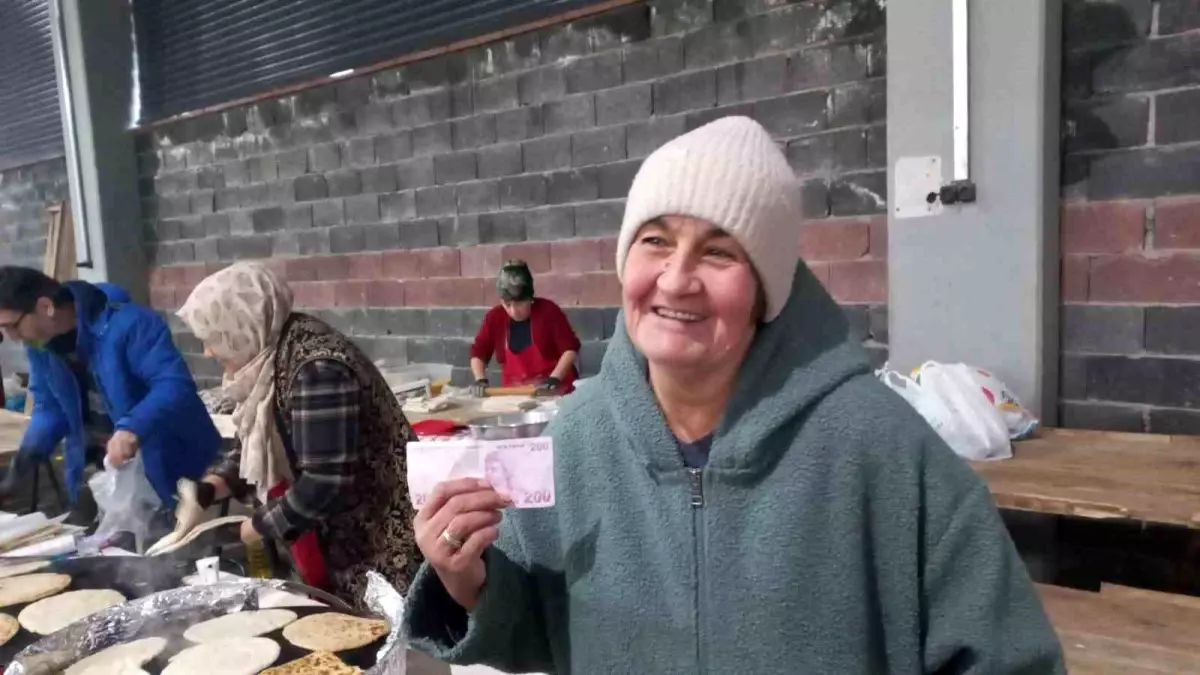 Edirne’de Üreten Kadınlar Pazarı, Soğuk Hava Dinlemeden Devam Ediyor