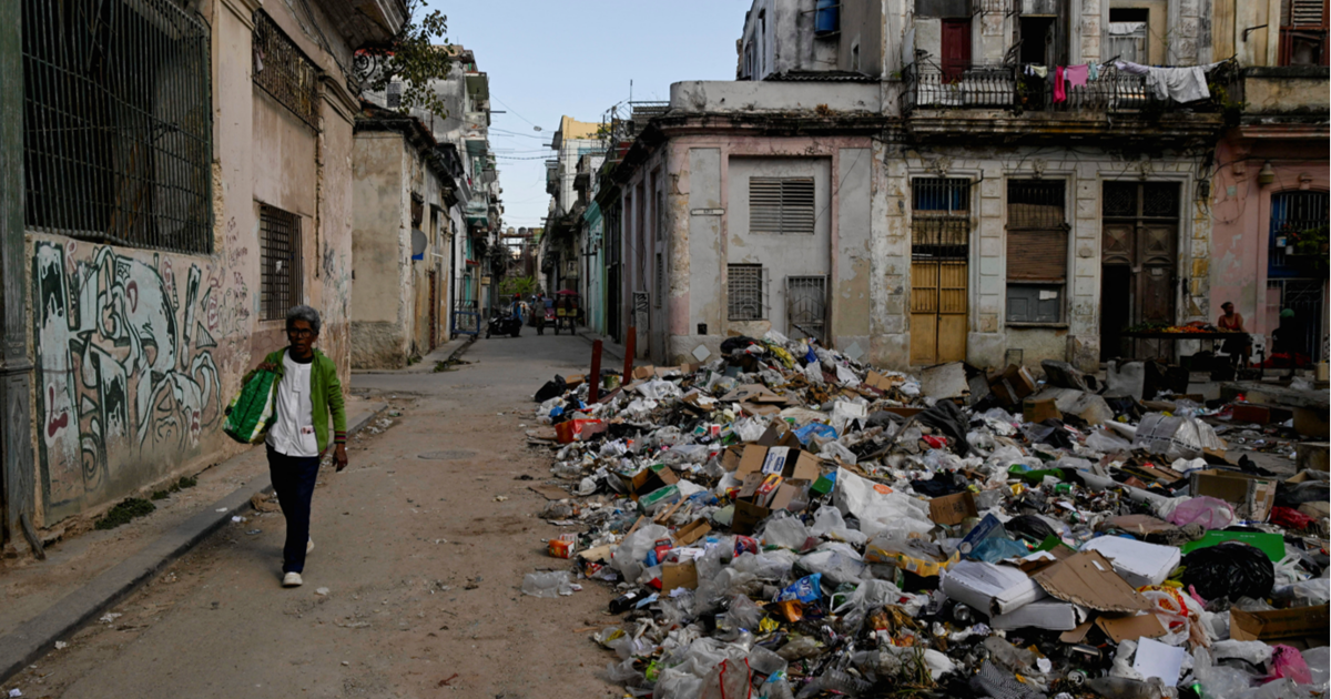 Küba çöküşün eşiğinde, komşulardan yardım yok