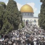 mescid-i-aksada-42-gun-sonra-ilk-cuma-namazi-LEeibVjI