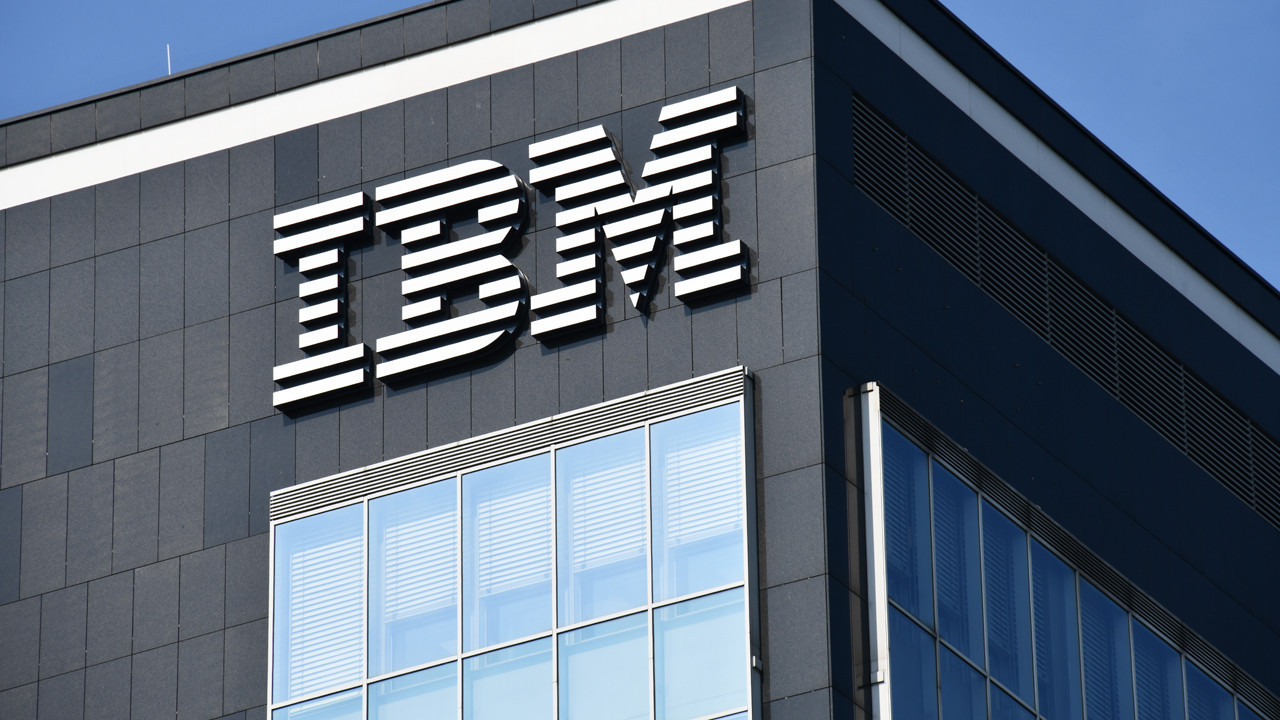ibm-bilgisayarlara-ne-oldu-neden-artik-uretilmiyor-Tysm51AG