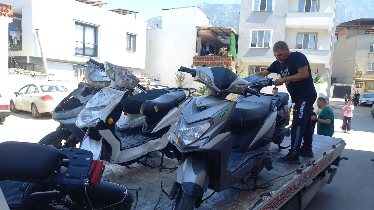 Manisa’da çalınan 6 elektrikli motosiklet bulundu: 3 çocuk yakalandı
