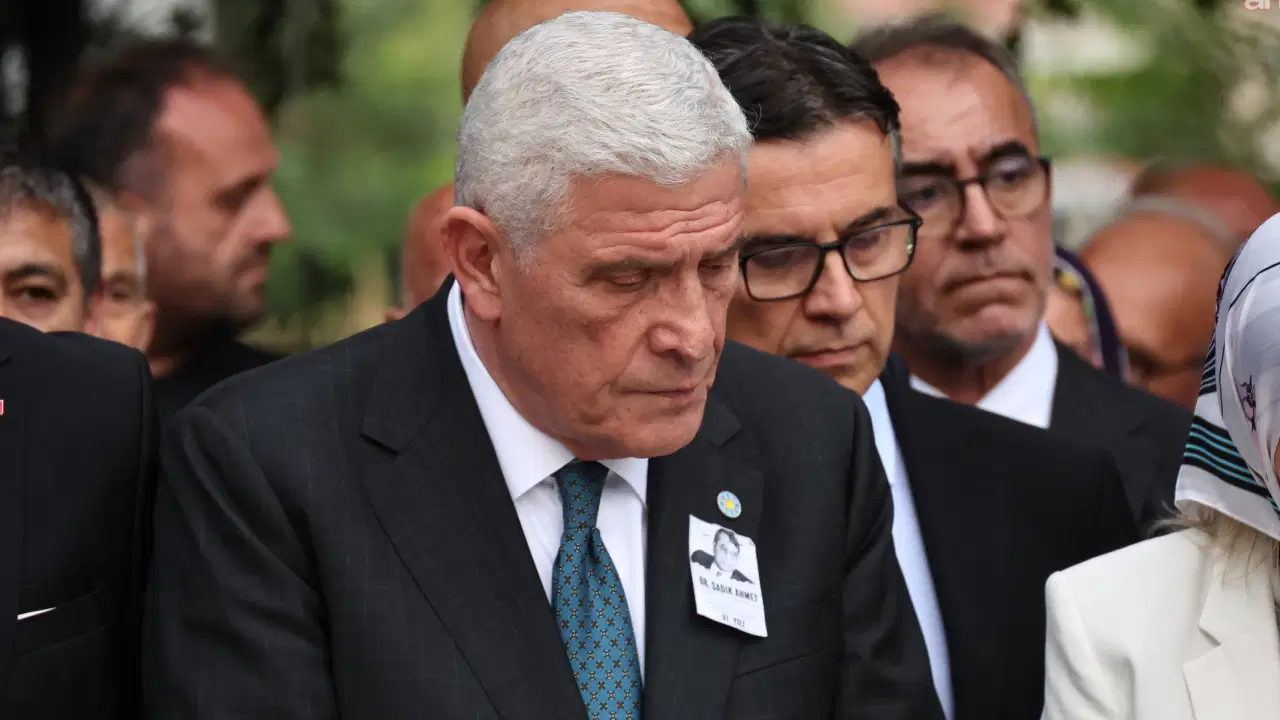 Musavat dervisoglu sadik ahmetin mirasina sahip cikmak siyasi sorumlulugumuzdur NibLsmeT